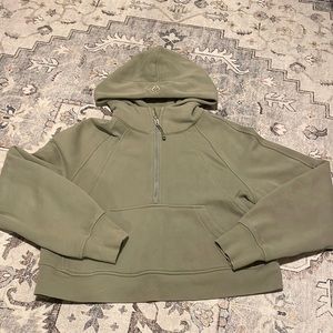 Lululemon grey sage, scuba half zip